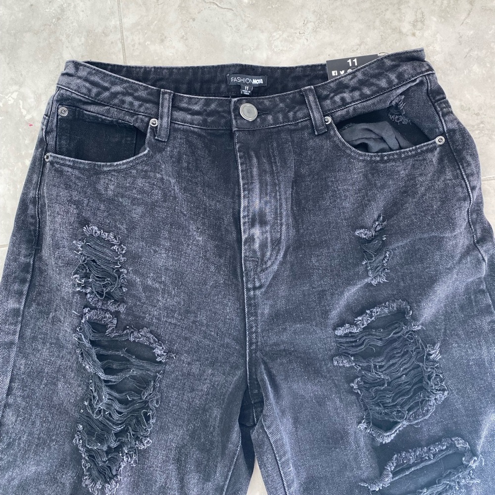 Fashion Nova Distressed Mom Jeans